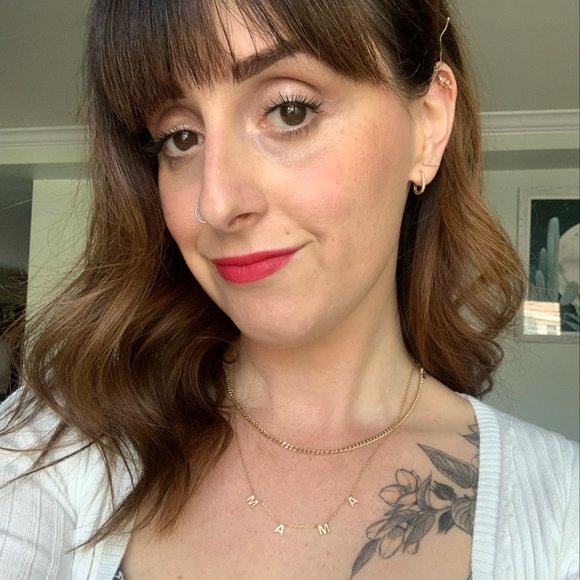 Meet your Posher, Julia - Picture 1 of 1